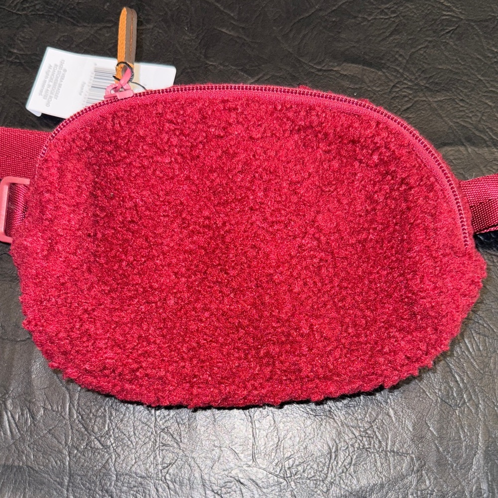 Vera Bradley Tibetan Red Crossbody/Belt Bag, NEW, Wine Color